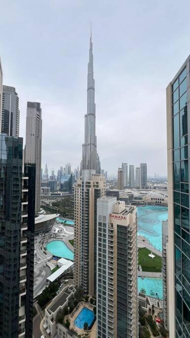 Апартаменти Luxury Burj Khalifa View - Mins Walking Dubai Mall Екстер'єр фото